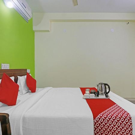 Super Hotel O Dk Reddy Square Haïdarabad Extérieur photo