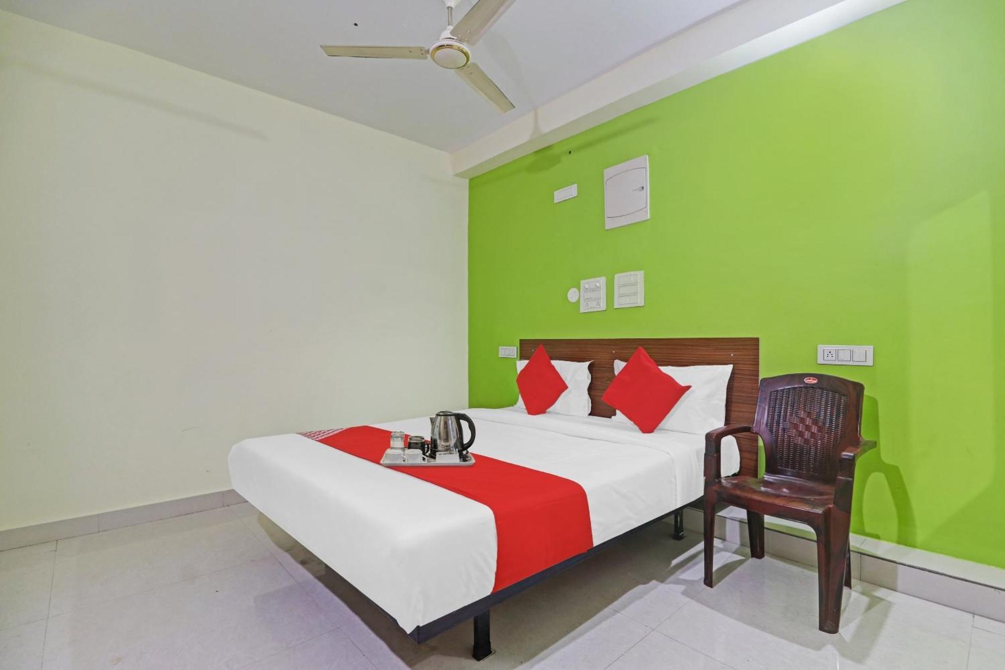 Super Hotel O Dk Reddy Square Haïdarabad Extérieur photo