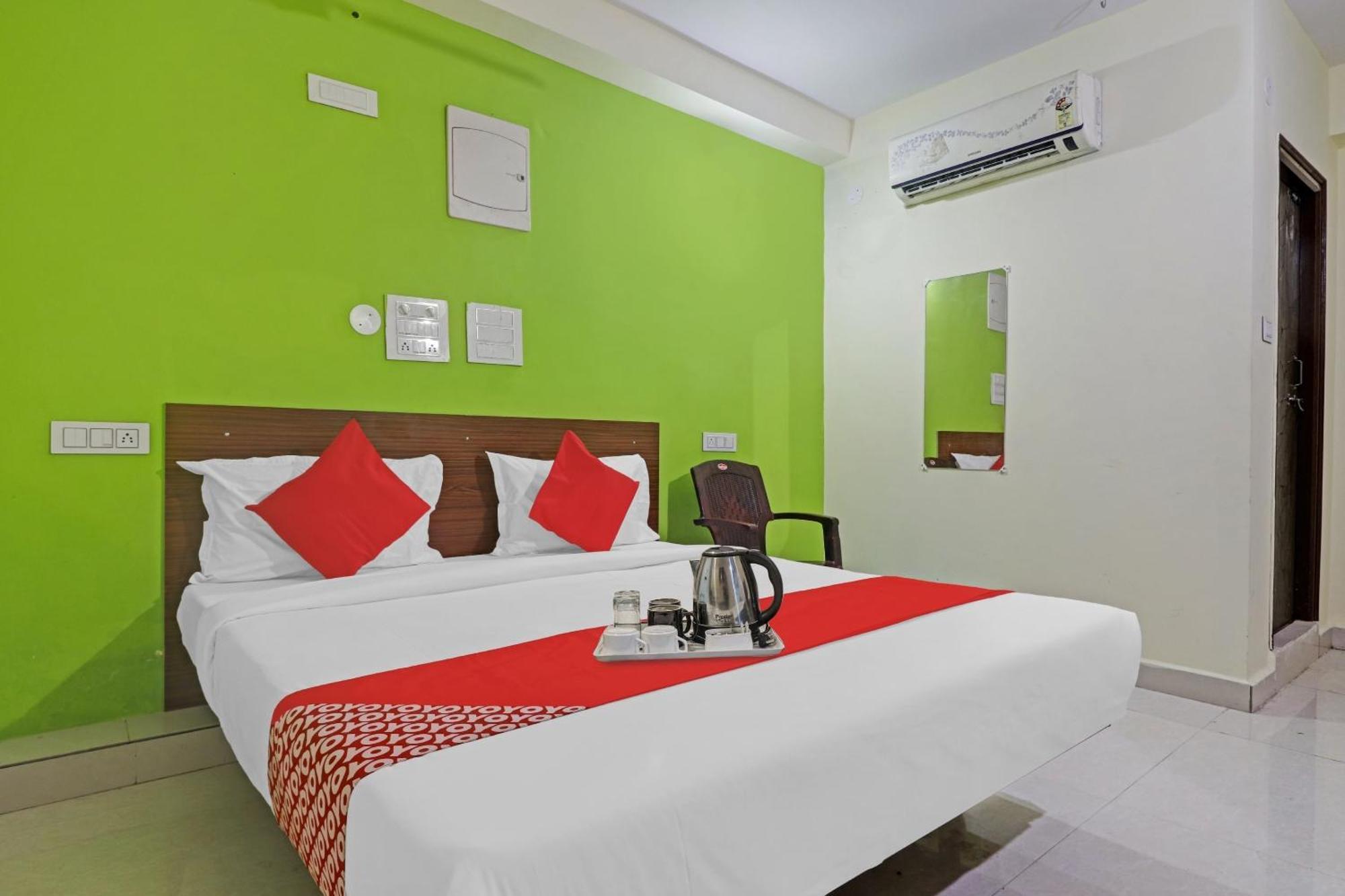 Super Hotel O Dk Reddy Square Haïdarabad Extérieur photo