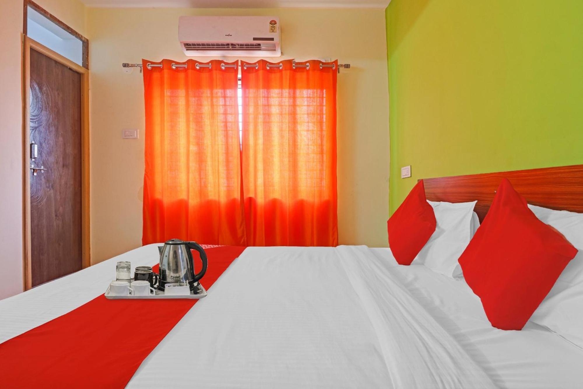 Super Hotel O Dk Reddy Square Haïdarabad Extérieur photo