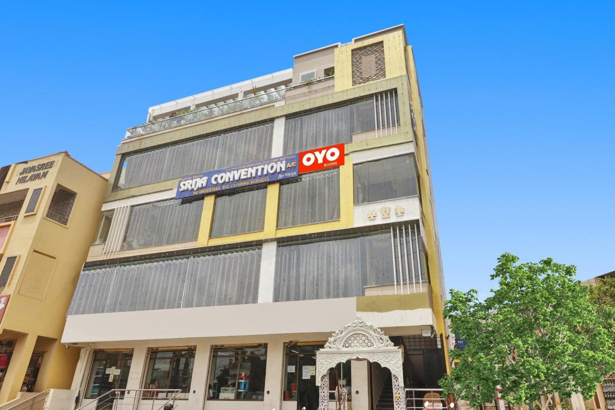 Super Hotel O Dk Reddy Square Haïdarabad Extérieur photo