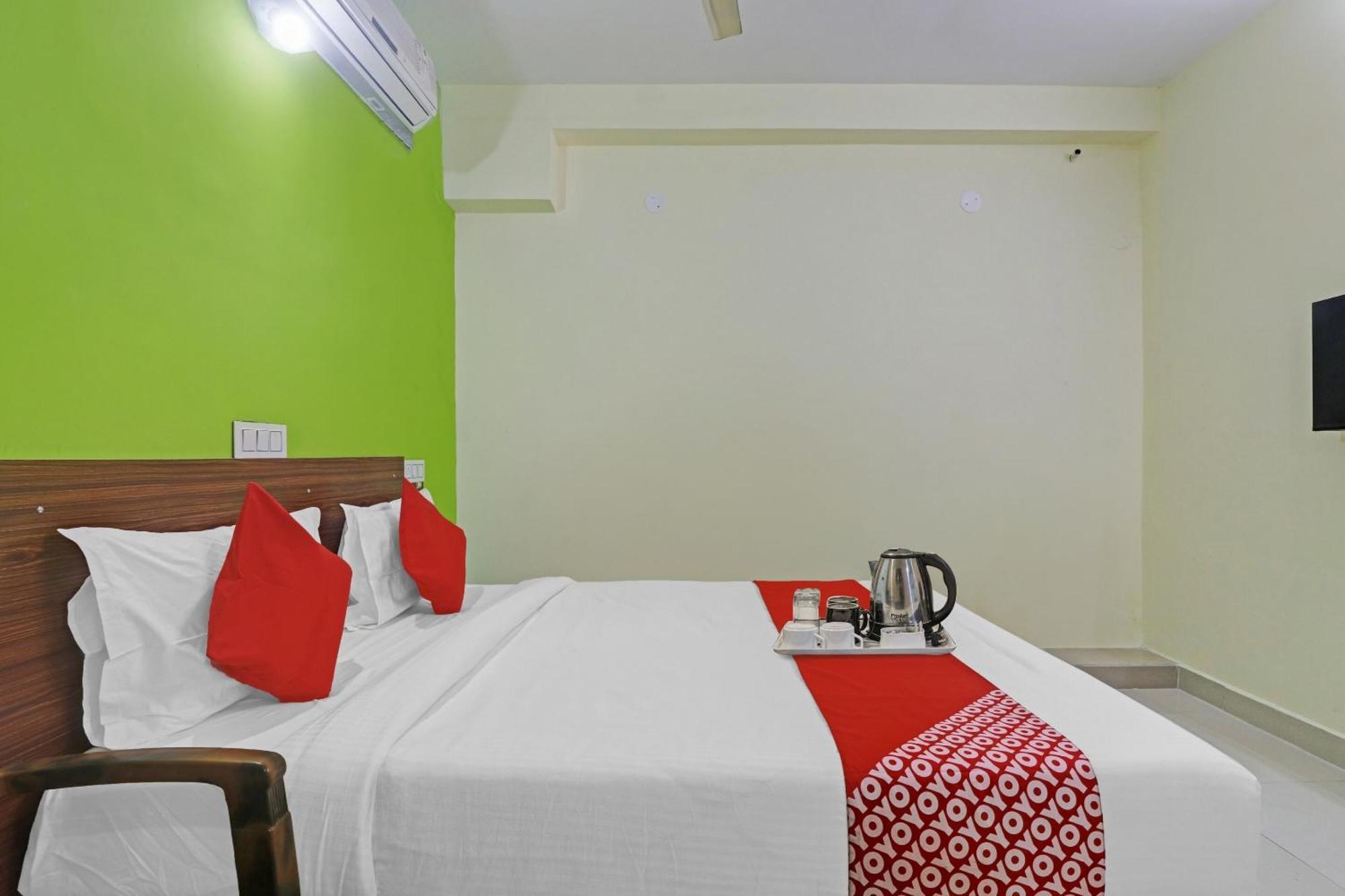 Super Hotel O Dk Reddy Square Haïdarabad Extérieur photo