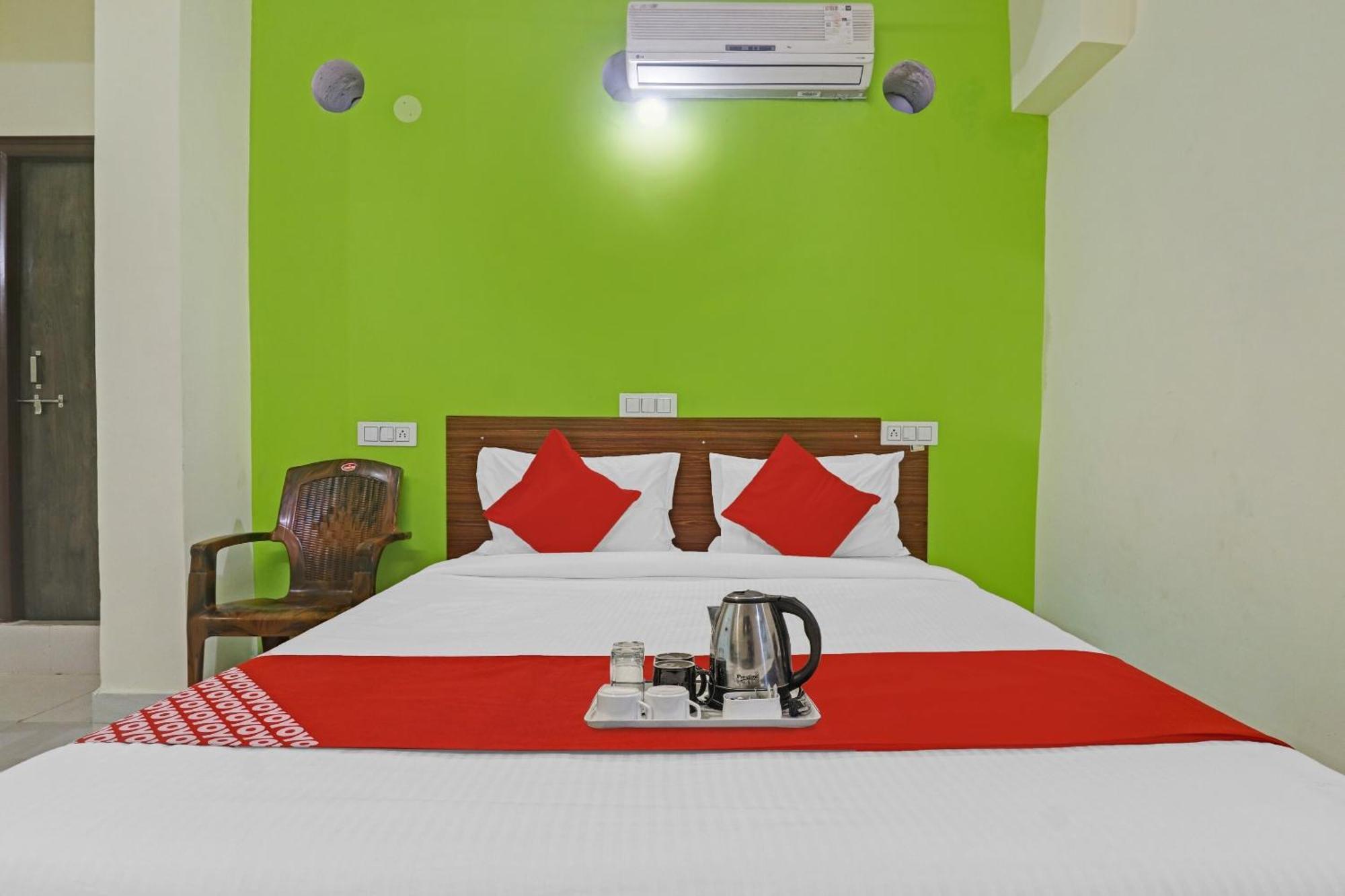 Super Hotel O Dk Reddy Square Haïdarabad Extérieur photo